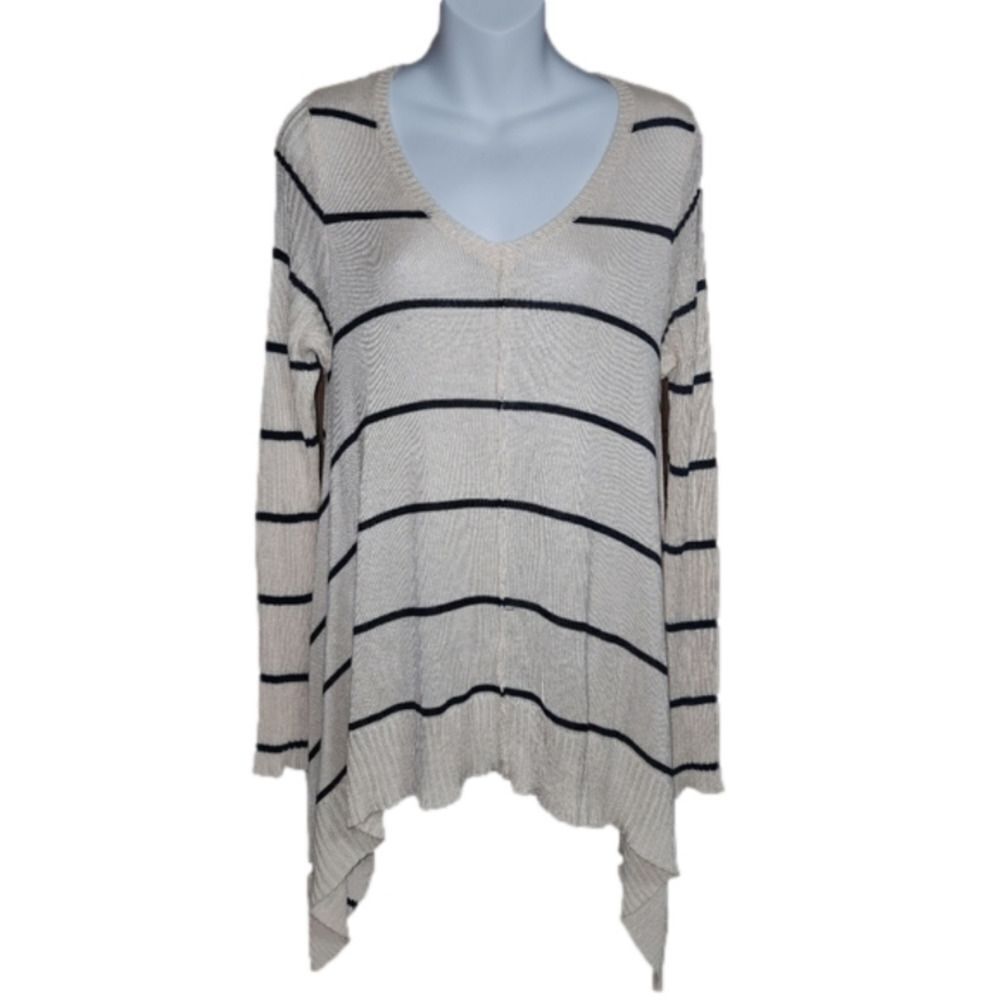 LOVE Marks Striped V-Neck Sweater​